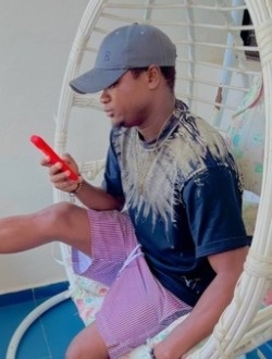 profile picture 0