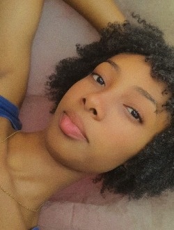 Profil de Tâcha, une femme célibataire de 20 ans à Antsiranana