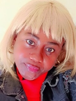 Profil de Beatrice, une femme célibataire de 43 ans à Tétouan