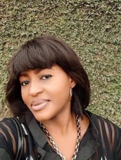 Profil de Francine, une femme célibataire de 45 ans à Makala
