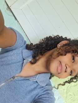 Profil de Layana, une femme célibataire de 20 ans à Antsiranana