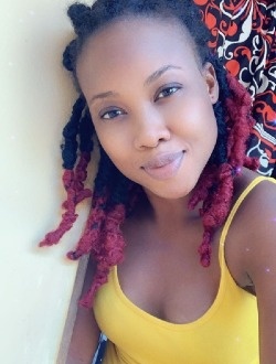 Profil de Delphine, une femme célibataire de 33 ans à Adidogomé