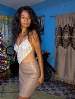 Profil de Corina, une femme célibataire de 28 ans à Alatsinainy Ibity