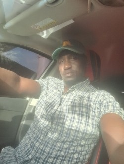 Profil de Amadou Aliou, un homme célibataire de 44 ans à Acaré