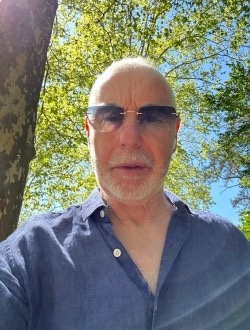 Profil de Alain, un homme célibataire de 67 ans à Lille