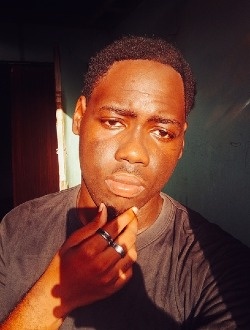 Profil de André, un homme célibataire de 21 ans à Libreville