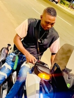 Profil de Enero, un homme célibataire de 29 ans à Cotonou