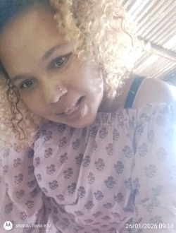 Profil de Andrea, une femme célibataire de 38 ans à 1ER Arrondissement