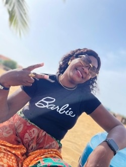 Profil de Julie, une femme célibataire de 51 ans à Abomey-Calavi