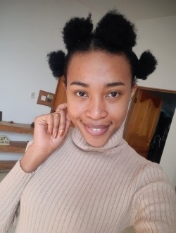 Profil de Loris, une femme célibataire de 28 ans à Ambohipolo