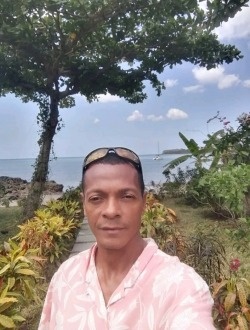 Profil de Rajaonalison, un homme célibataire de 45 ans à Antananarivo