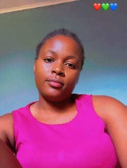 Profil de Leticia, une femme célibataire de 22 ans à Yaoundé