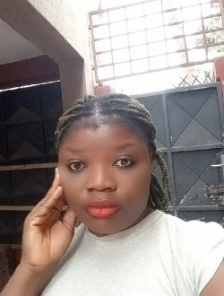 Profil de Pré, une femme célibataire de 29 ans à Lomé