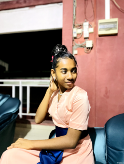 Profil de Princia, une femme célibataire de 20 ans à Mahajanga