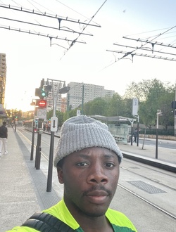 Profil de Paul, un homme célibataire de 24 ans à Paris
