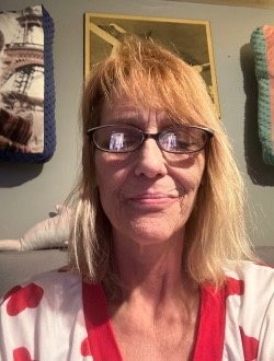 Profil de Tracey, une femme célibataire de 57 ans à St. Catharines