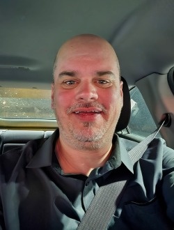 Profil de Marc, un homme célibataire de 49 ans à Longueuil