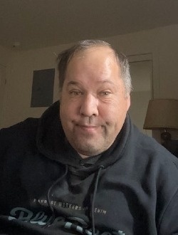 Profil de Dominic, un homme célibataire de 47 ans à Longueuil