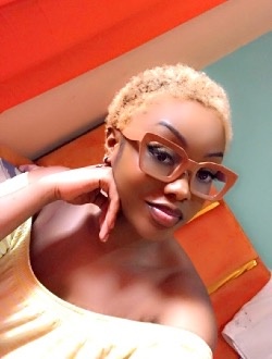 Profil de Lesly, une femme célibataire de 28 ans à Yaoundé