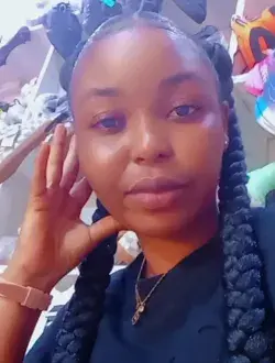 Profil de Etoile, une femme célibataire de 18 ans à Douala