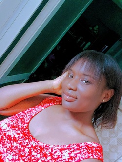 Profil de Vanelle, une femme célibataire de 24 ans à Douala