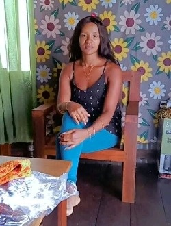 Profil de Estelle, une femme célibataire de 31 ans à Antalaha