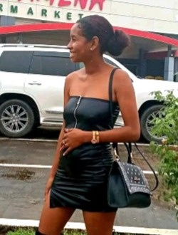 Profil de Stessie, une femme célibataire de 25 ans à Antsiranana