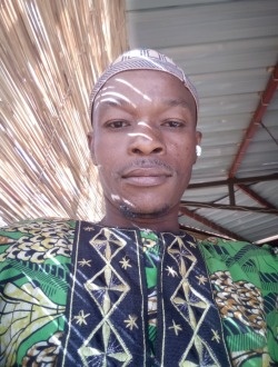 Profil de Gael, un homme célibataire de 43 ans à Abidjan