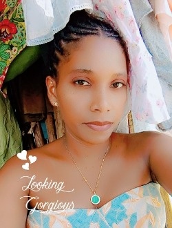 Profil de Elalhi, une femme célibataire de 31 ans à Toamasina