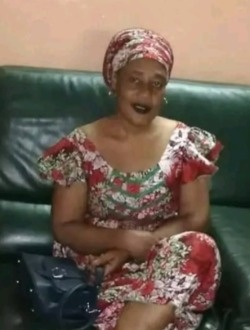 Profil de Gisèle, une femme célibataire de 47 ans à Meyo-Centre