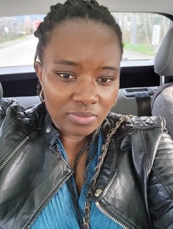 Profil de Pascaline, une femme célibataire de 36 ans à 100 Mile House