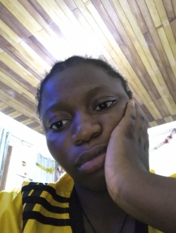 Profil de Odile ÃndrËĨnÅ, une femme célibataire de 18 ans à Ababa