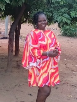 Profil de Florence, une femme célibataire de 43 ans à Abagnivégoui