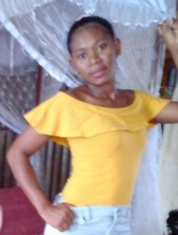 Profil de Claudia, une femme célibataire de 31 ans à Antsiranana