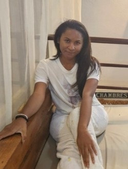 Profil de Neptunia, une femme célibataire de 25 ans à Alarobia-Antanamalaza
