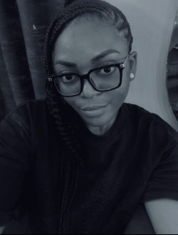 Profil de Laury, une femme célibataire de 21 ans à Yaoundé