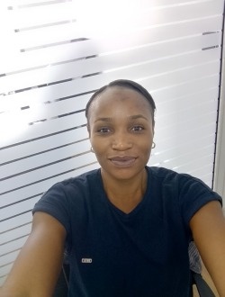 Profil de Tryphene, une femme célibataire de 33 ans à Lubumbashi