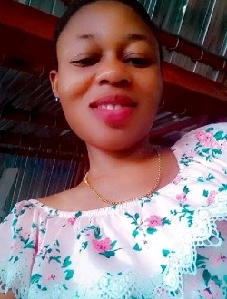 Profil de Maelly, une femme célibataire de 18 ans à Abata