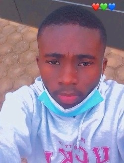 Profil de Emmanuel, un homme célibataire de 26 ans à Abengourou