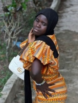 Profil de Kirala, une femme célibataire de 20 ans à Korhogo