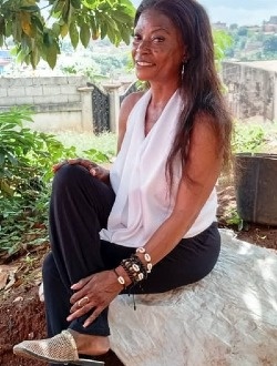Profil de Henriette, une femme célibataire de 54 ans à Yaoundé