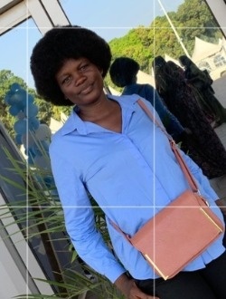 Profil de Caroline, une femme célibataire de 23 ans à Abdalaye