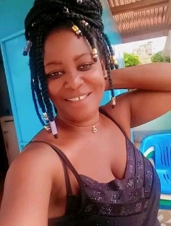 Profil de Marie Dodette, une femme célibataire de 42 ans à Yaoundé