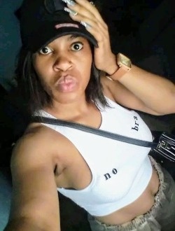 Profil de Flavie, une femme célibataire de 29 ans à Yaoundé