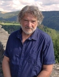 Profil de Emmanuel, un homme célibataire de 69 ans à Aubagne