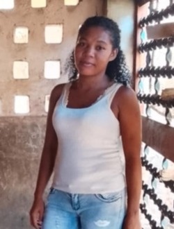 Profil de Nissa, une femme célibataire de 32 ans à Tolia