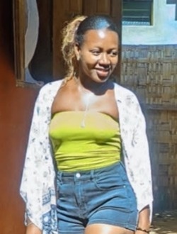 Profil de Florence, une femme célibataire de 25 ans à Antalaha
