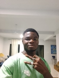 Profil de Arold, un homme célibataire de 31 ans à Cocody