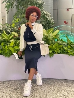 Profil de Estou, une femme célibataire de 40 ans à Belvédère