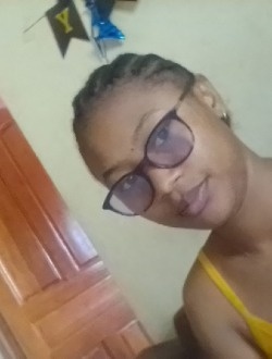 Profil de Martinah, une femme célibataire de 19 ans à Antananarivo